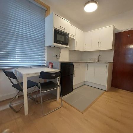 Newly Refurbished Studio London Exterior foto